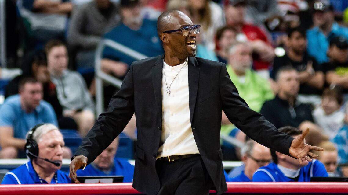 Dallas Madison plays big on the boards as Trojans return to state championship game