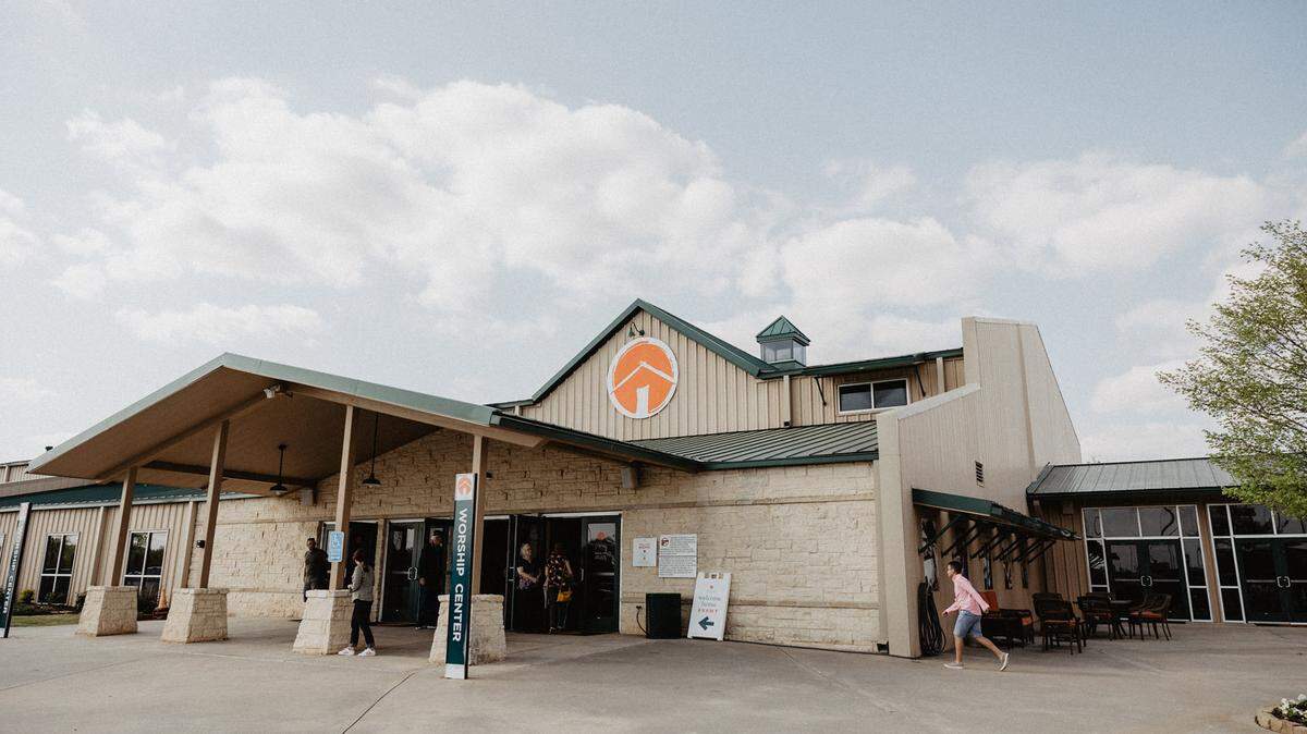 Josiah Anthony, who was lead pastor at Cross Timbers Church in Argyle, has stepped down from his position due to “inappropriate” actions, the church’s board of elders announced in an email statement.