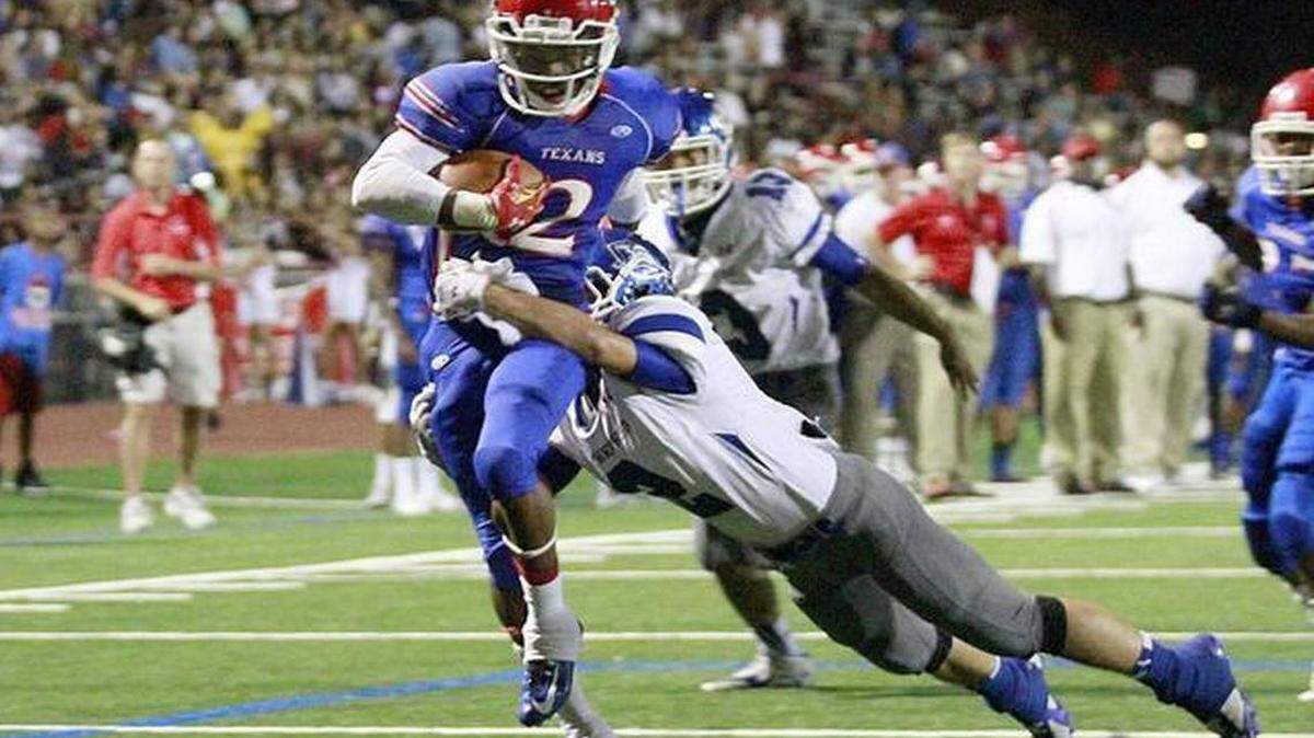 Former Arlington Sam Houston receiver Darrion Flowers