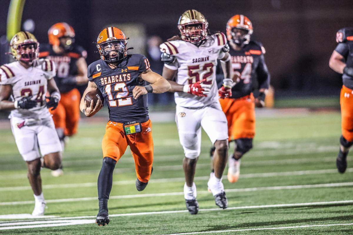 Aledo quarterback Lincoln Tubbs (12) has a long run late in the second quarter against Saginaw in a Class 5A Division I bi-district playoff game on Thursday, November 13, 2025 at Tim Buchanan Stadium in Aledo, Texas.