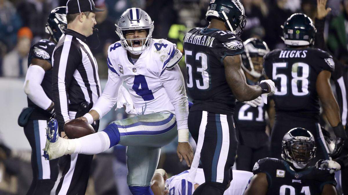 Dallas Cowboys owner Jerry Jones said he wouldn’t trade quarterback Dak Prescott (4) for two first-round picks.