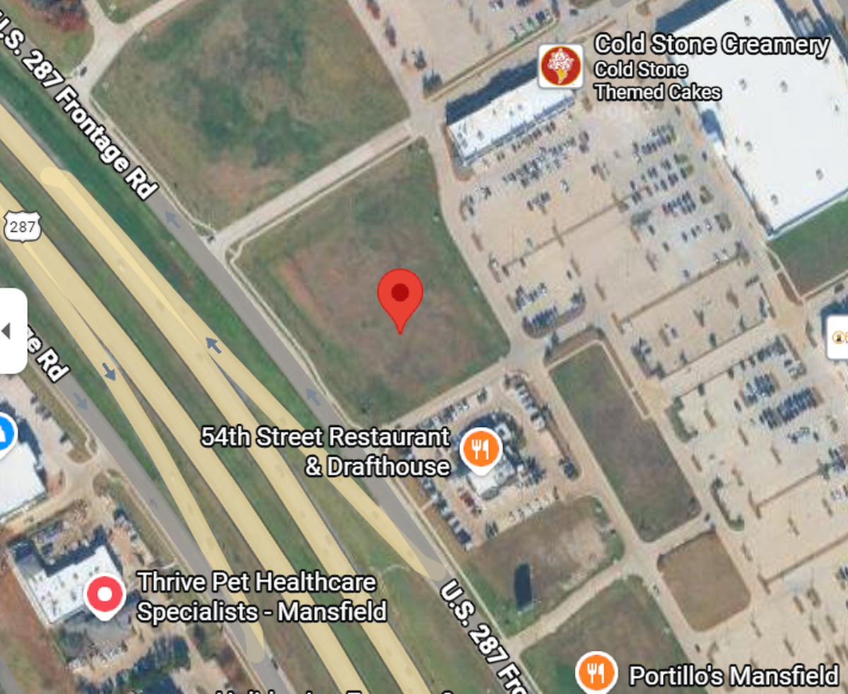 The future site of a planned LongHorn Steakhouse restaurant along North U.S 287 in Mansfield.