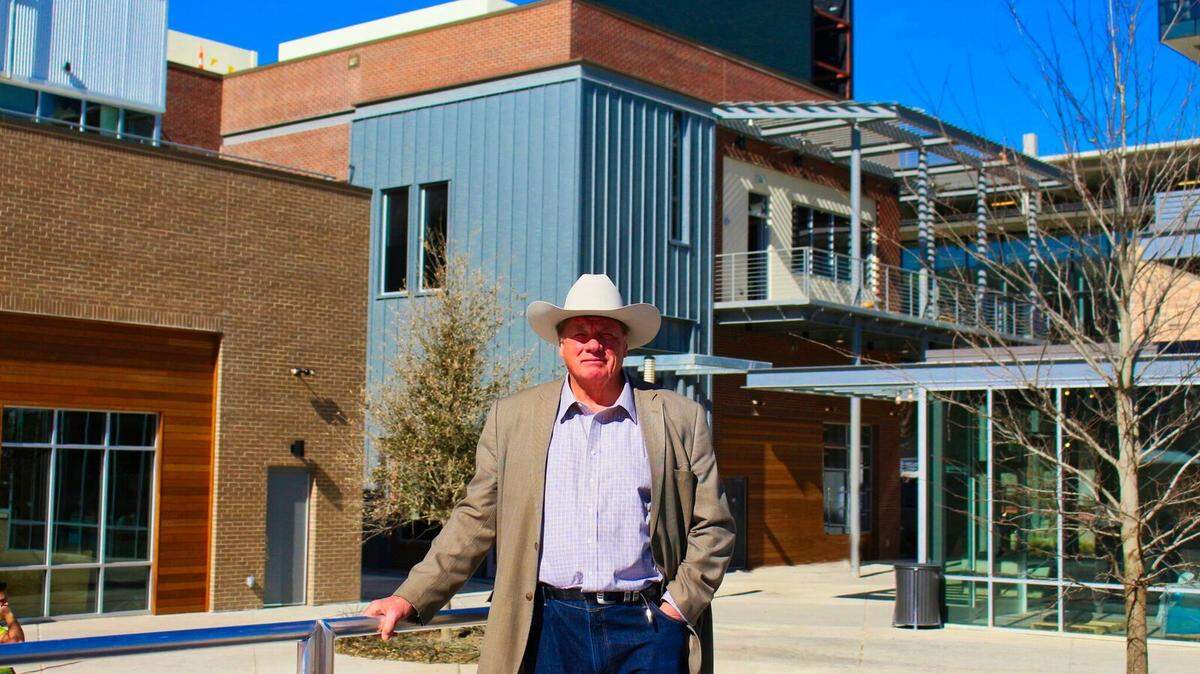 Billy Bob Barnett's vision for Big Beat Dallas, a multi-restaurant/entertainment venue at the Toyota Music Factory in Irving, began about a decade ago. He announced Tuesday via Facebook that the venue is closing after two months.