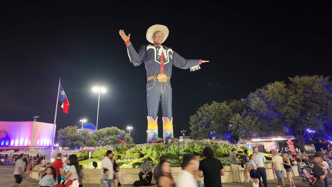 Big Tex is getting new clothes along with his new boots. Here’s what he’ll wear
