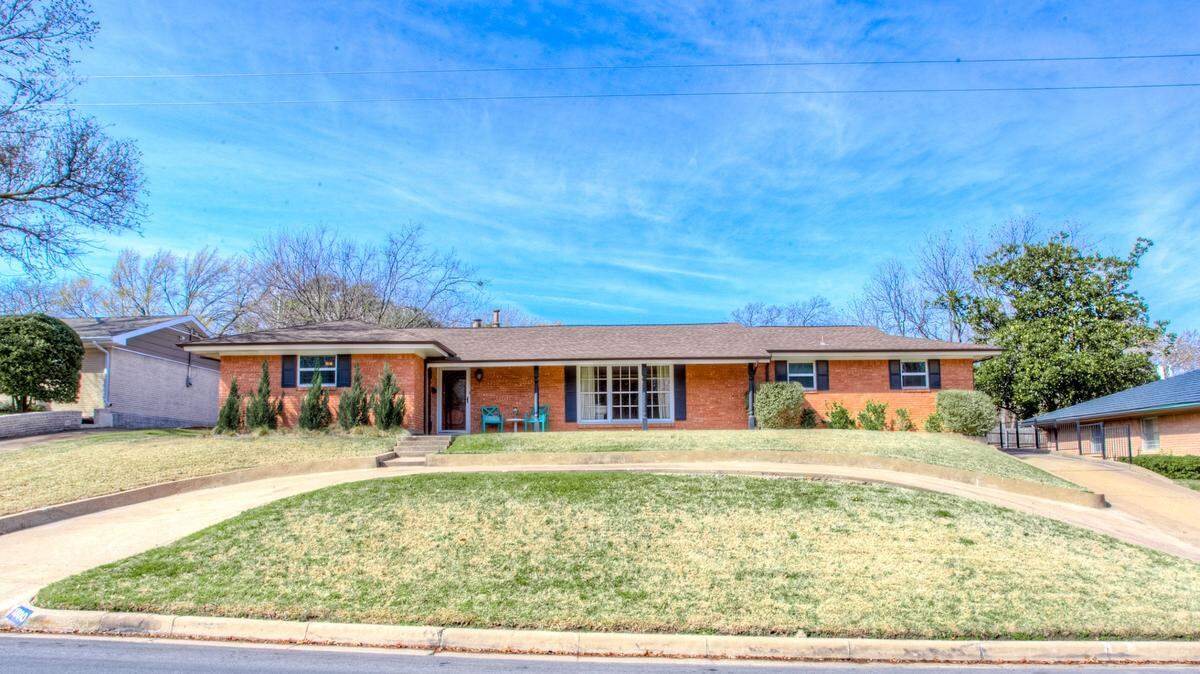 The home at 1800 Ridgmar Boulevard is priced $330,000.