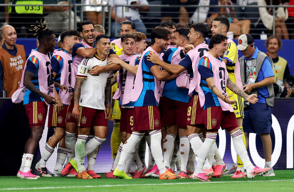 Spain celebrates a goal by defender Pedro Porro (12) in the second half of the 2026 FIFA World Cup semifinal against Franceon Tuesday, July 14, 2026, at Dallas Stadium in Arlington.