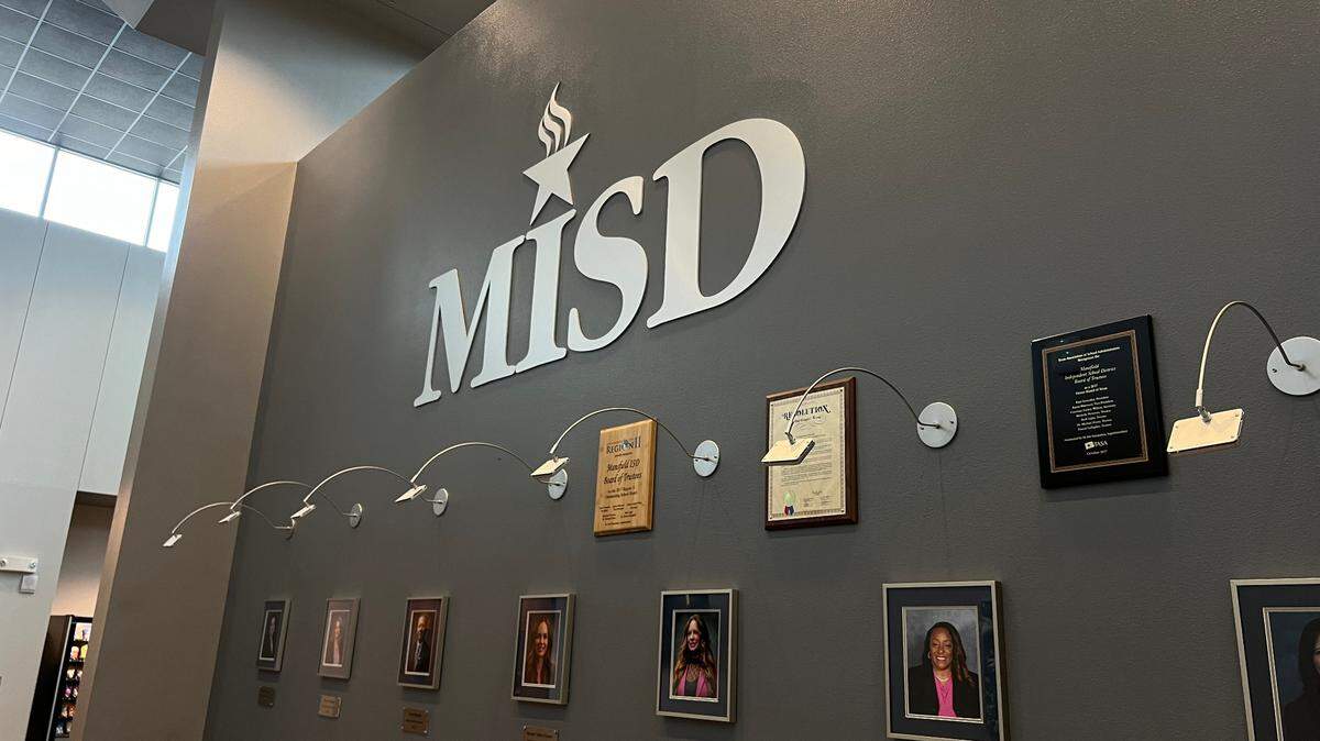 The Mansfield school board met at a called meeting Thursday morning.