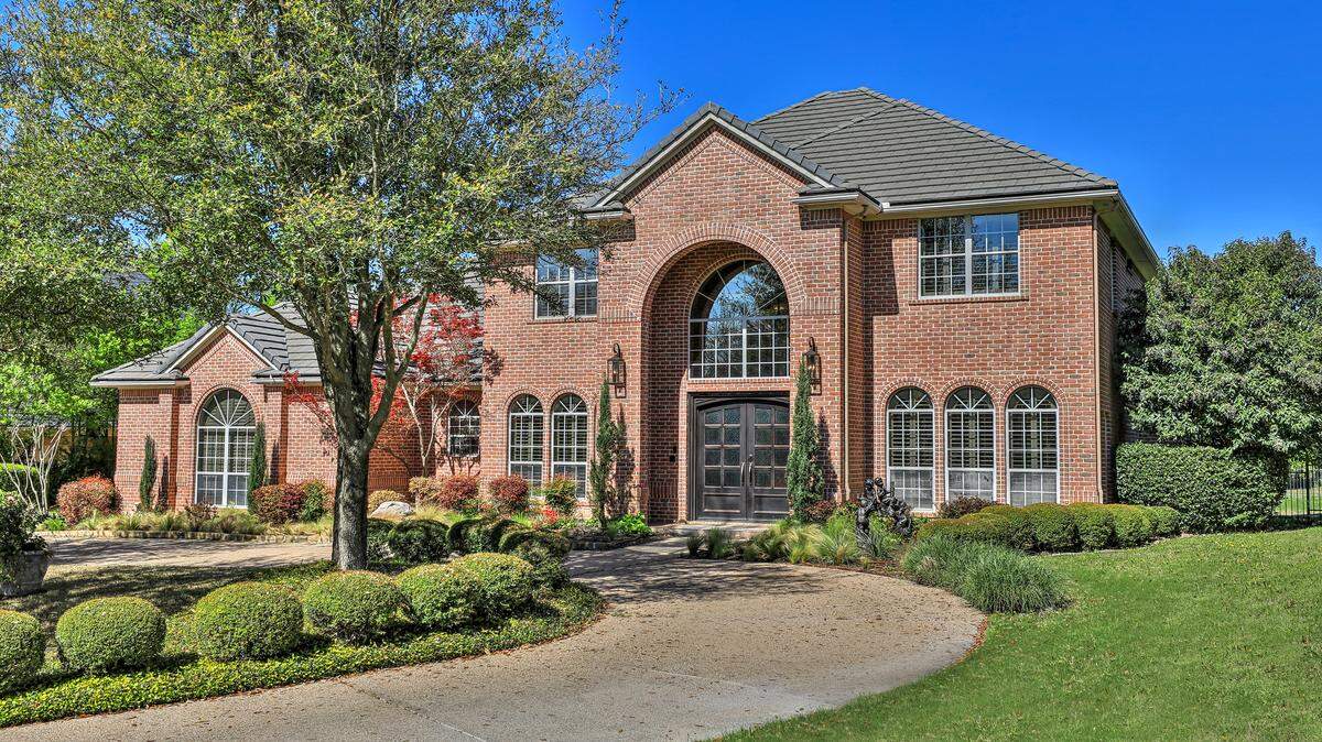 The home at 6650 Saint Andrews Road overlooks the 10th fairway in Mira Vista.