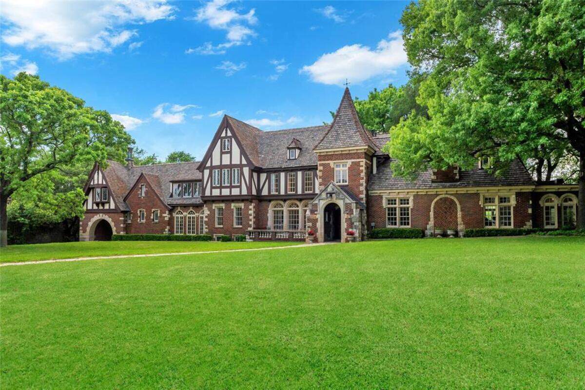 8 Westover Drive