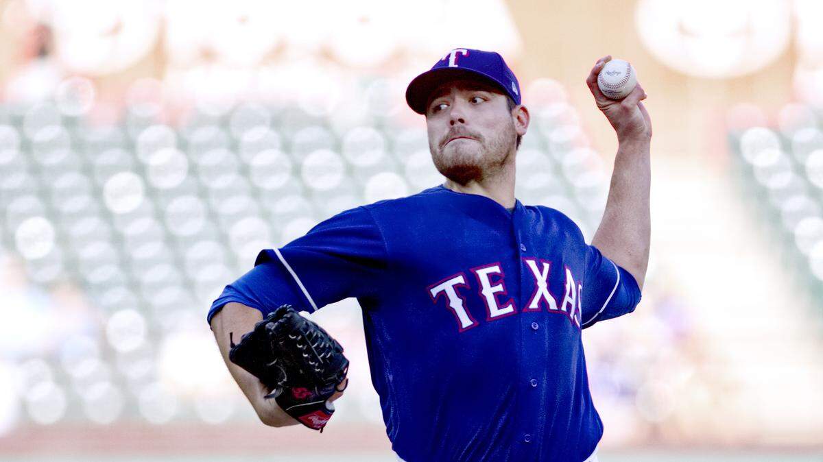 Matt Moore improved upon his start Wednesday at Cleveland, but still allowed five earned runs in 5 2/3 innings.