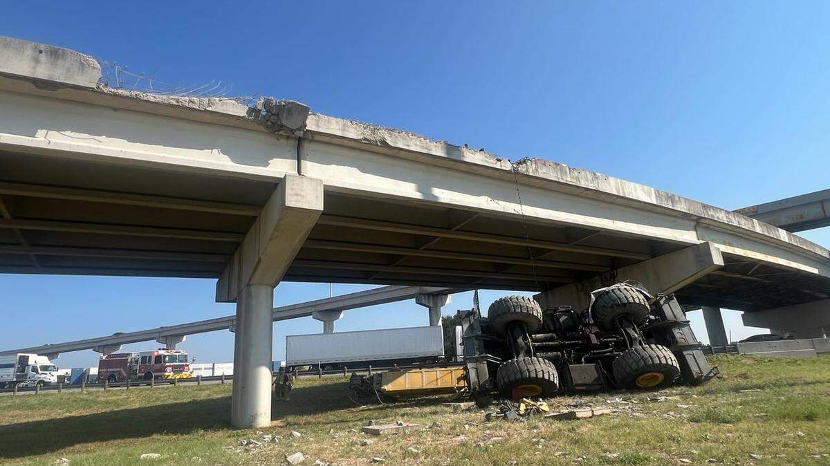 A crash involving a semi truck that was hauling a crane shut down a ramp on I-20 in Arlington on Monday morning, Aug. 5, 2024, police said.