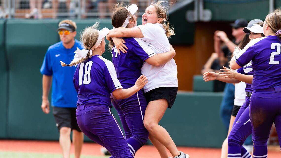 Decatur vs. Anna 4A state semifinal game - May 30, 2019 | Fort Worth ...