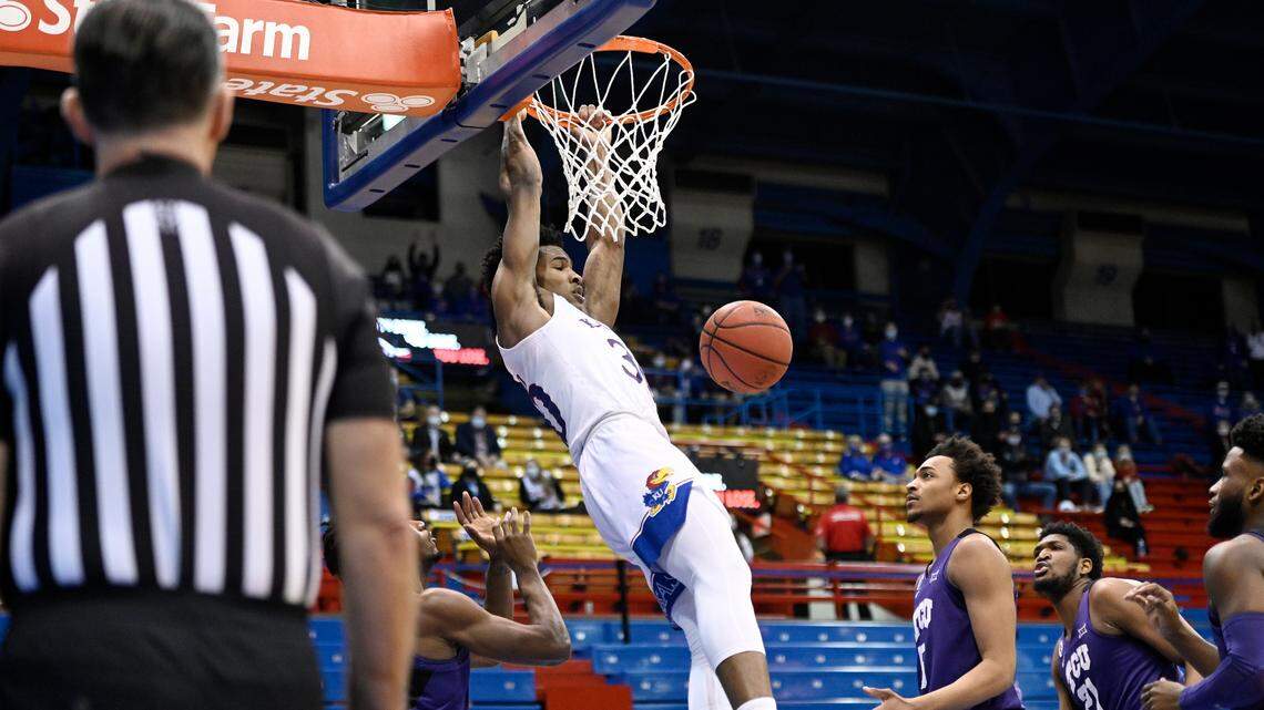 Kansas’ Ochai Agbaji dunks during Thursday’s game against TCU at Allen Fieldhouse.