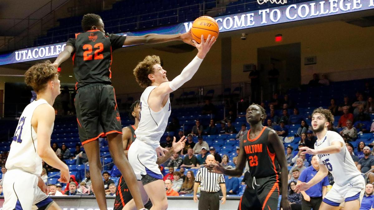 Byron Nelson moves up to No. 3 in the 6A area boys rankings. (Special to the Star-Telegram Bob Booth)