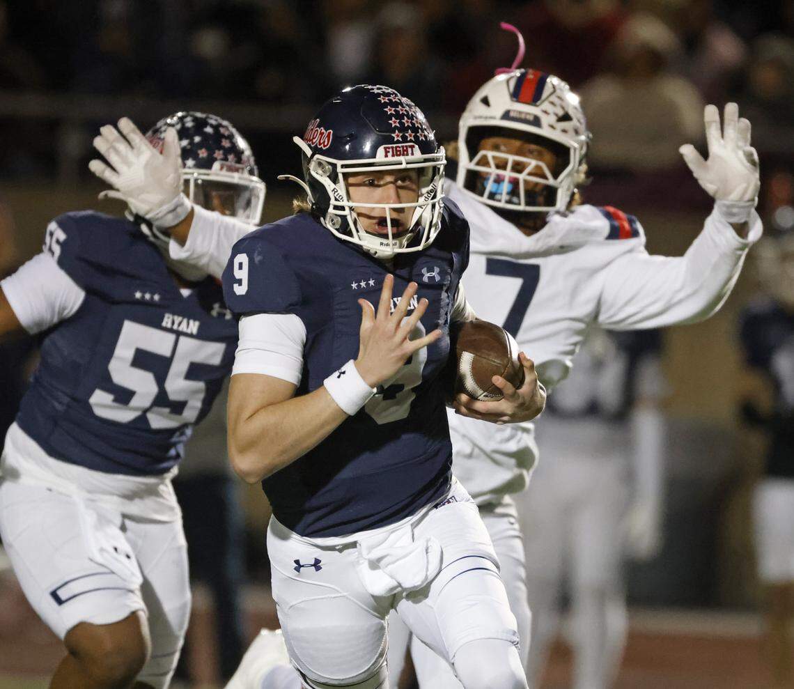 Denton Ryan quarterback Quin Henigan (9) attempts to avoid Richland defensive lineman Quade Williams (7) during the first half of a UIL Class 5A Division I Regional on Friday Nov. 28, 2025 at Buddy Echols Field in Coppell, Texas.