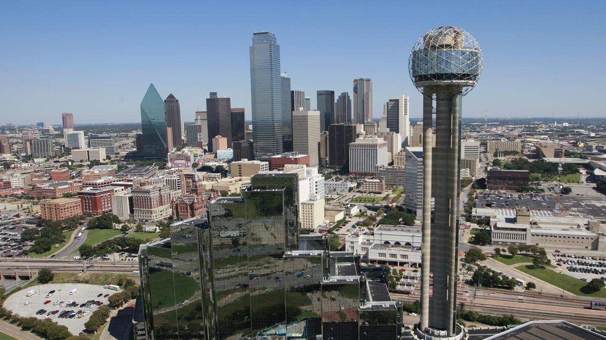 Reunion Tower and the Dallas skyline. Aerials for file purposes from the Fort Worth and Dallas area photographed on October 11, 2007.  (Fort Worth Star-Telegram/Ralph Lauer)