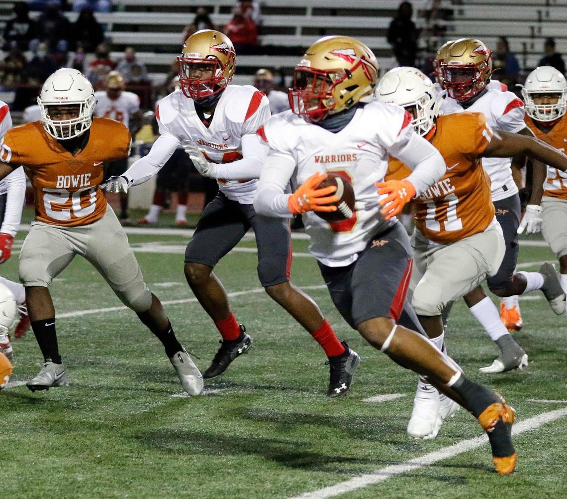 South Grand Prairie wide receiver Deamikkio Nathan (8) grabs a few yards around the left side during a high school football game at Wilemon Field in Arlington, Texas, Thursday, Oct. 15, 2020. Bowie defeated South Grand Prairie 28-14. (Special to the Star-Telegram Bob Booth)