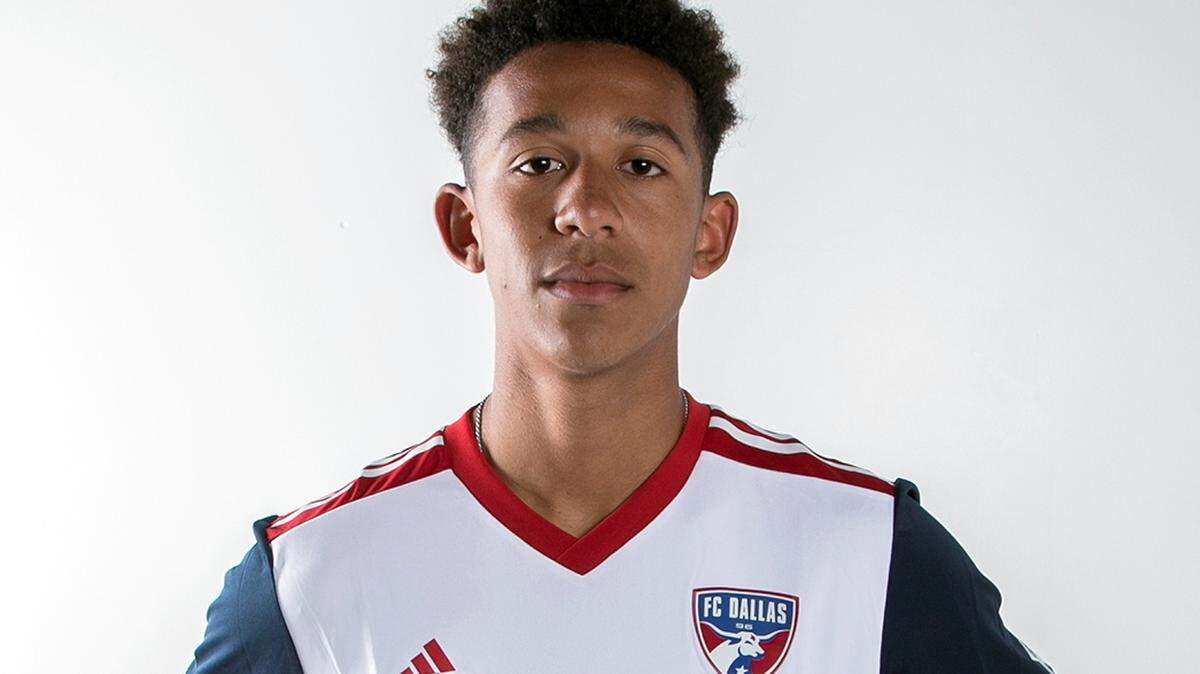 Chris Richards, jugador de la academia del FC Dallas, jugará a préstamo con el Bayern Munich.