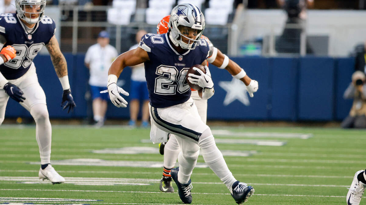 Dallas Cowboys running back Tony Pollard (20) runs for a touchdown against the Chicago Bears on Oct. 30.