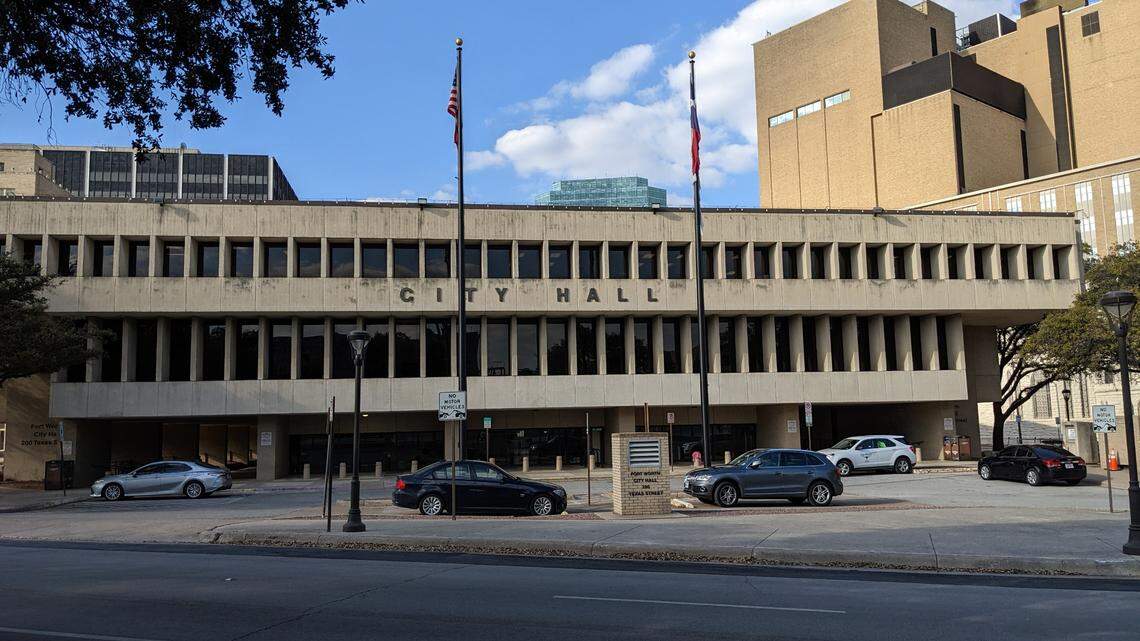 Fort Worth cancels trash pickup, moves many services online during winter storm