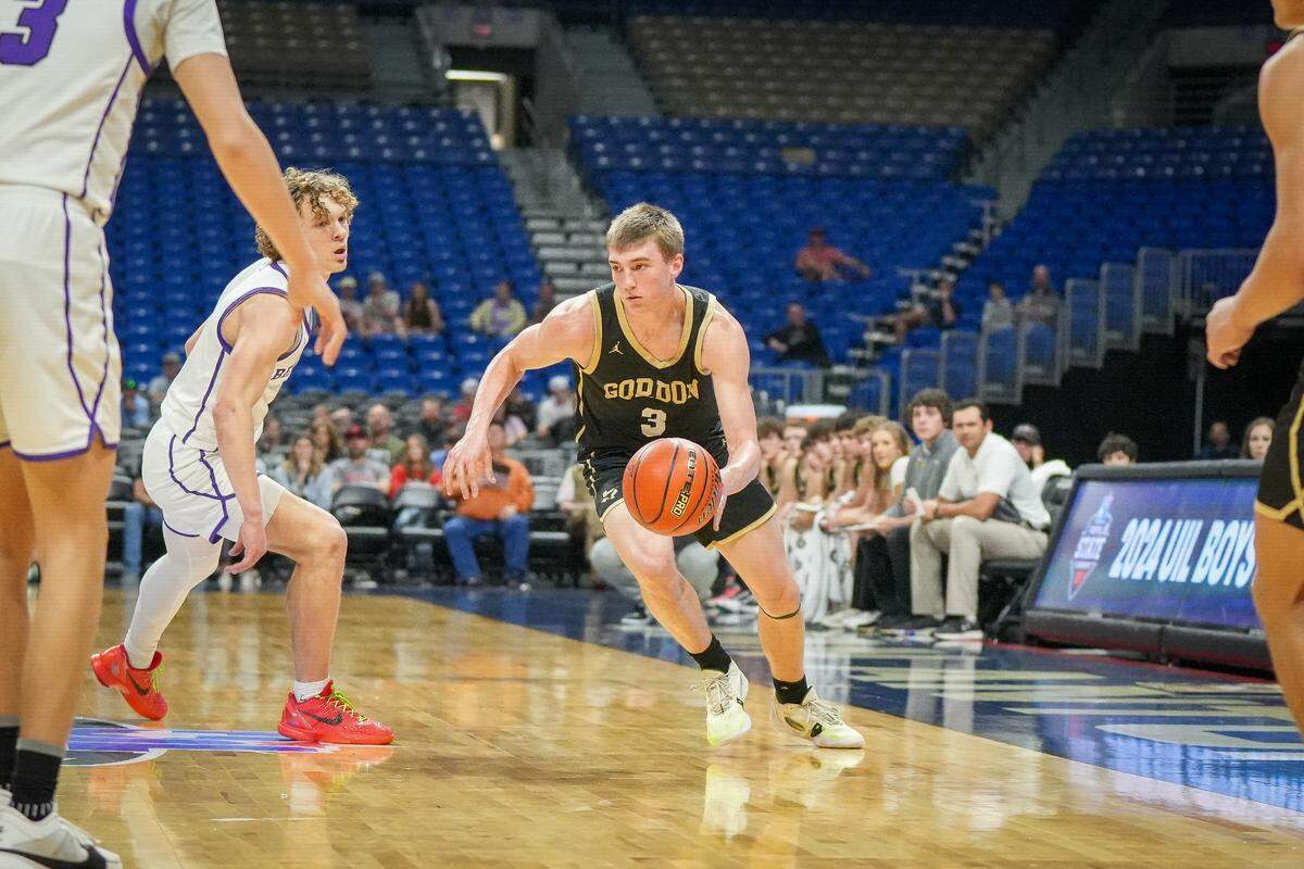 Gordon’s Stryker Reed drives to the basket for two of his team-high 27 points against Benjamin in a Class 1A state semifinal on Thursday, March 7, 2024 at the Alamodome in San Antonio, Texas. Benjamin defeated Gordon 75-58.
