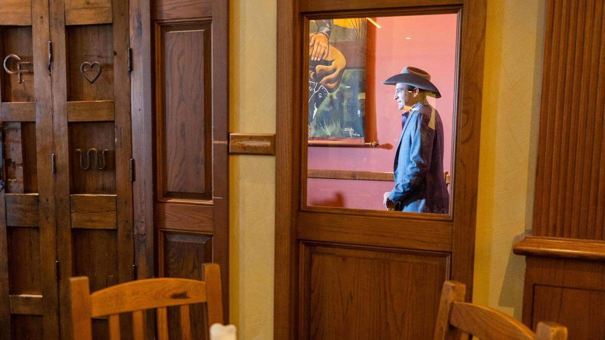 Reata owner Mike Micallef announced Wednesday the restaurant is searching for new location. Advocates are hoping to keep the Fort Worth institution downtown.