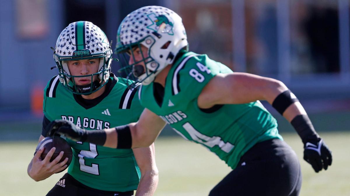 Southlake Carroll quarterback Angelo Renda (2) runs the ball on a keeper against Longview during the UIL 6A D2 Semifinals football game at Gerald J. Ford Stadium in University Park, Texas, Saturday, Dec. 14, 2024.