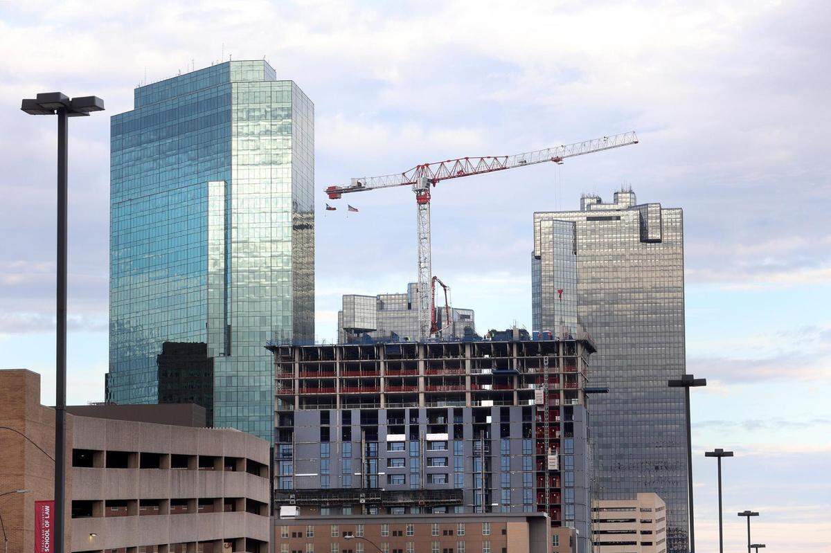 A high rise under construction in downtown Fort Worth.