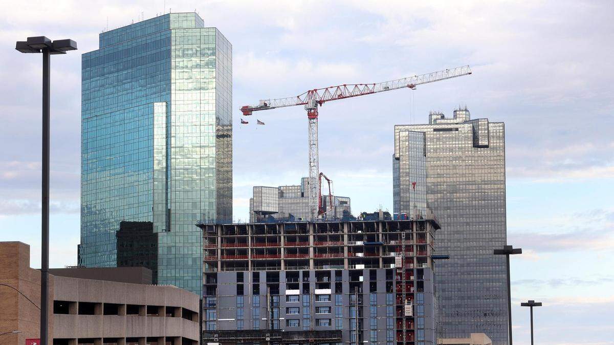 A high rise under construction in downtown Fort Worth.