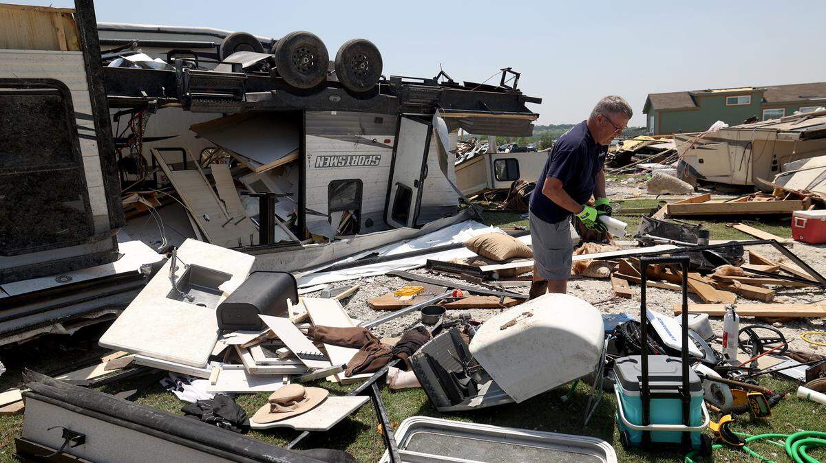 Damage consistent with winds of 140 mph in Cooke County tornado, weather service says