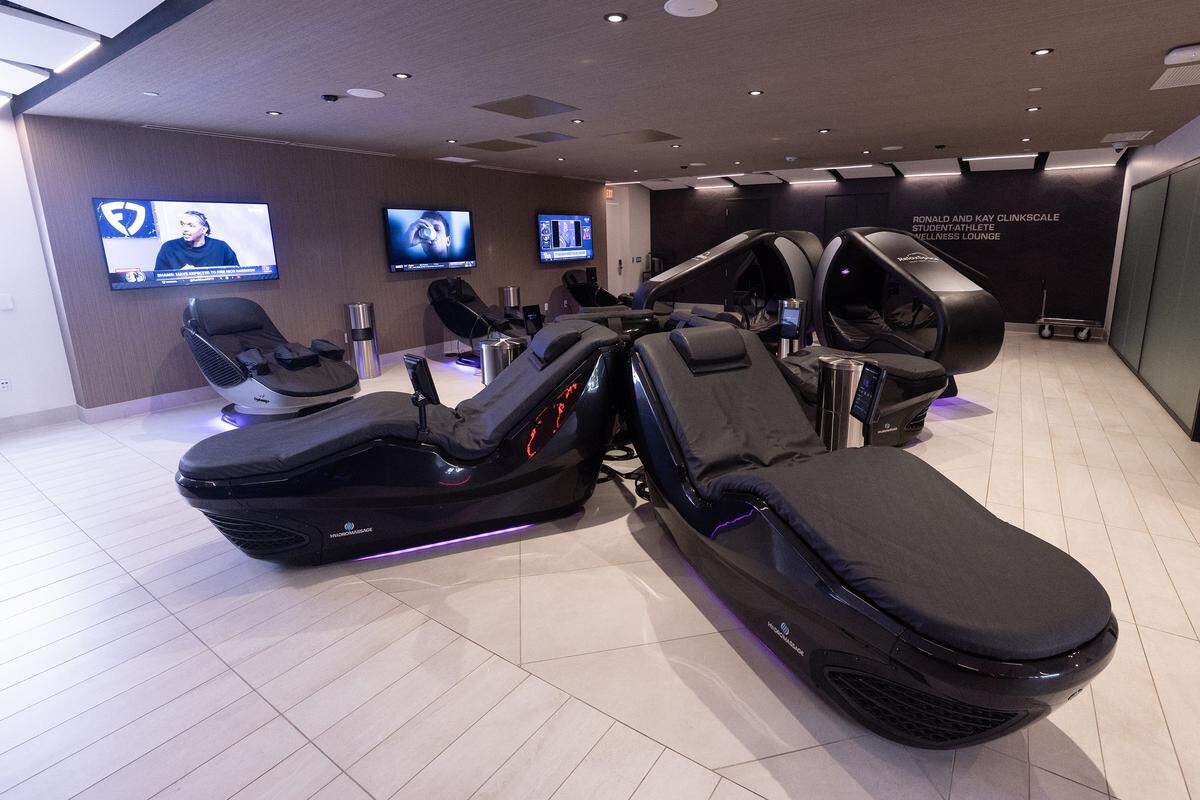 Inside the Simpson Family Restoration Center at TCU in Fort Worth on Tuesday, Nov. 11, 2025.