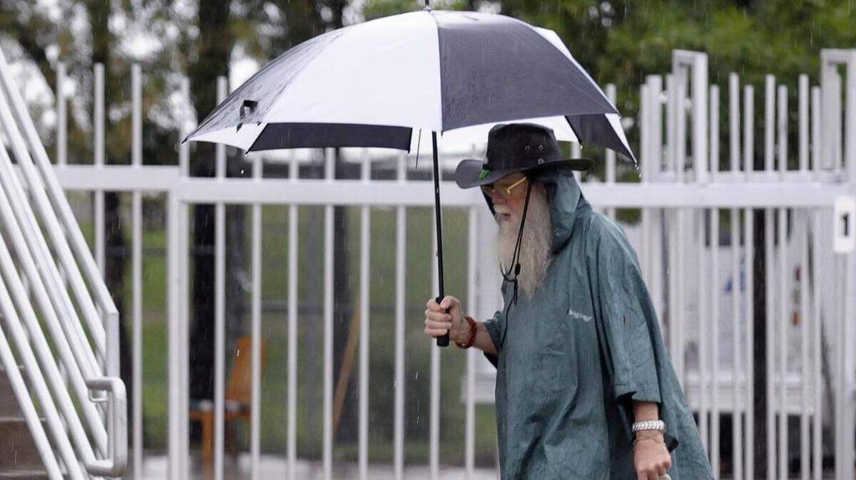 There will be plenty of rain in the Fort Worth area through Saturday afternoon, forecasters predict.