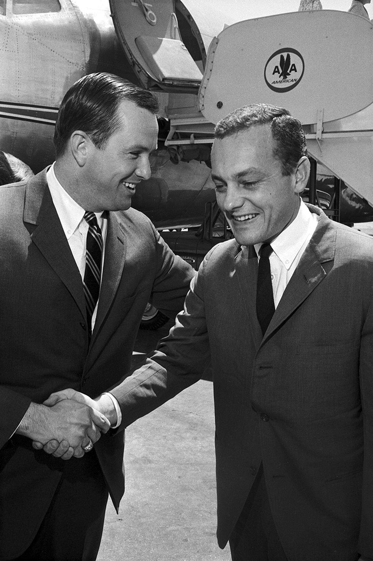 Bob Schieffer is greeted at Dallas Love Field Airport in 1966 by friend John Shields. Schieffer was returning from covering the Vietnam War as a war correspondent for the Fort Worth Star-Telegram.