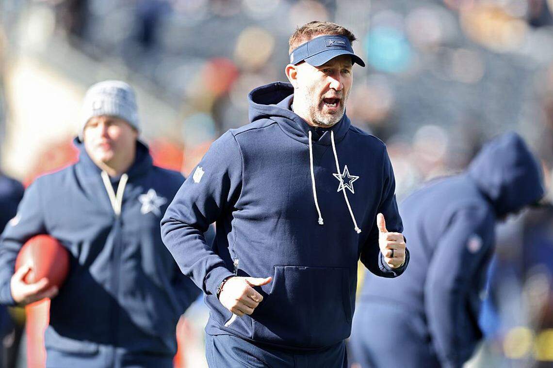 EAST RUTHERFORD, NEW JERSEY - JANUARY 04: Head coach Brian Schottenheimer of the Dallas Cowboys looks on prior to a game against the New York Giants at MetLife Stadium on January 04, 2026 in East Rutherford, New Jersey. (Photo by Al Bello/Getty Images)