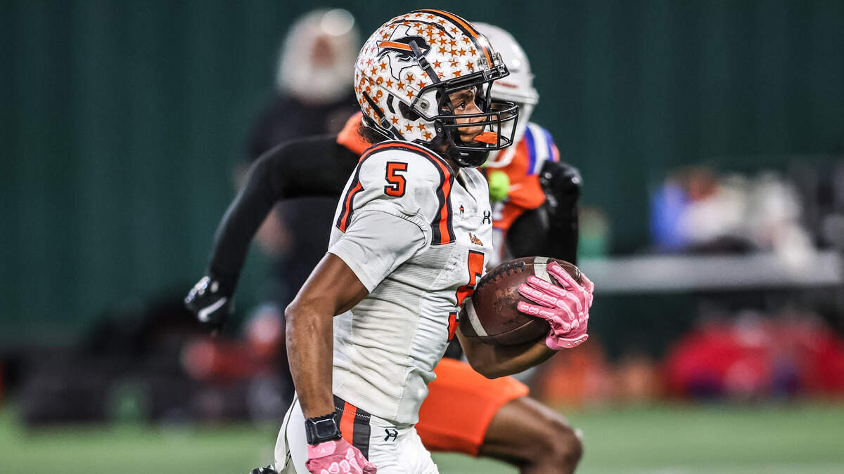 Haltom running back Vudrico Roberson breaks loose for a long touchdown run against Arlington Bowie on Oct. 23 at Choctaw Stadium in Arlington.