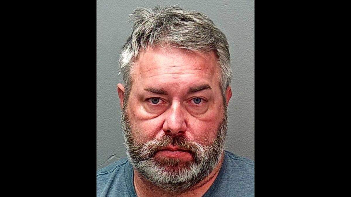 Off-duty Fort Worth police officer Stephen Thompson faces a charge of driving while intoxicated after his car went off a roadway, the police department said.