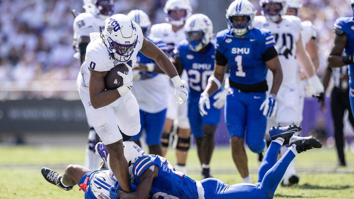TCU tight end DJ Rogers (0) rums upfield in the first half of an NCAA football game between TCU and SMU at Amon G. Carter Stadium in Fort Worth on Saturday, Sept. 20, 2025.