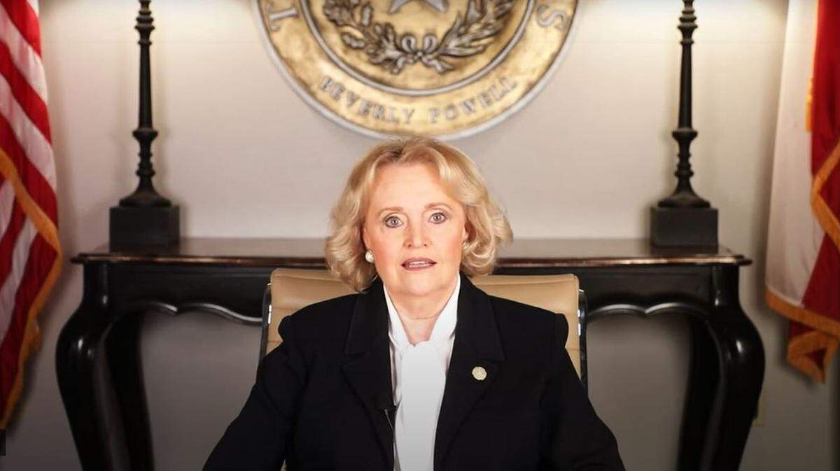 Texas Democratic Sen. Beverly Powell announced Wednesday she is dropping her reelection bid.