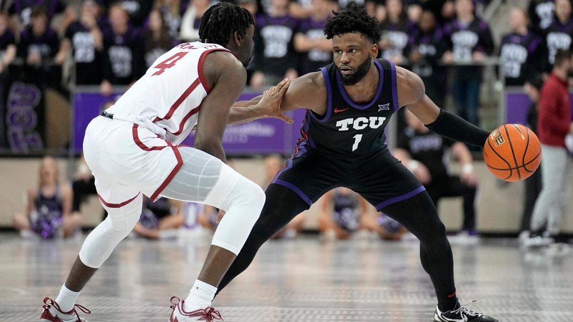 TCU guard Mike Miles Jr. (1) will have a difficult decision to make when the NCAA season ends: Turn pro or return to TCU.