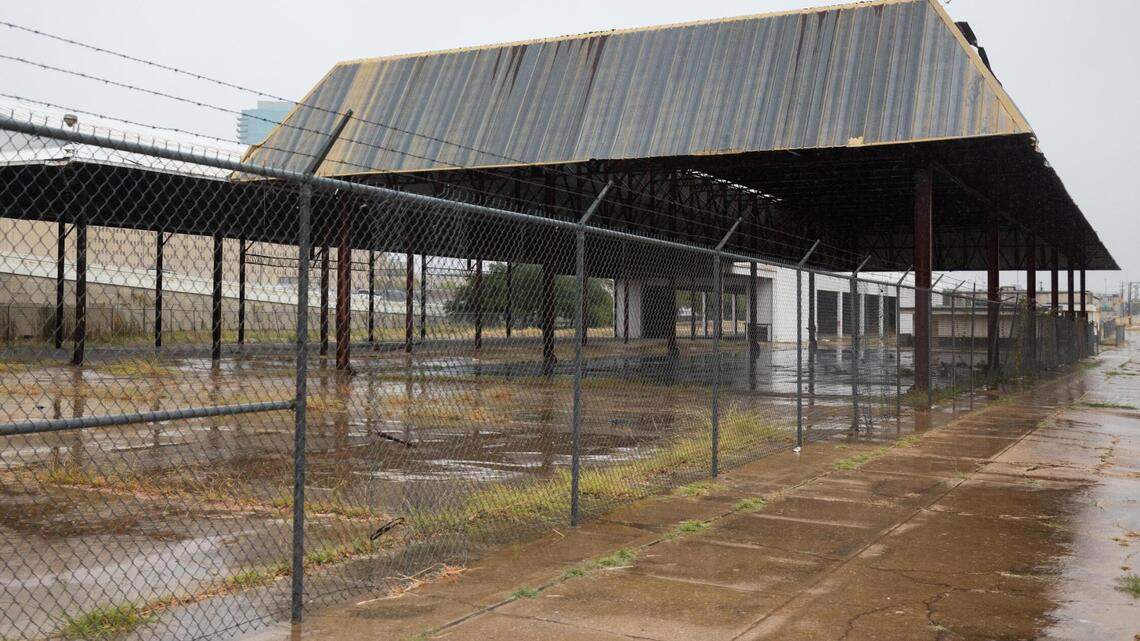 Fort Worth considers selling land to support Southside apartment, restaurant project