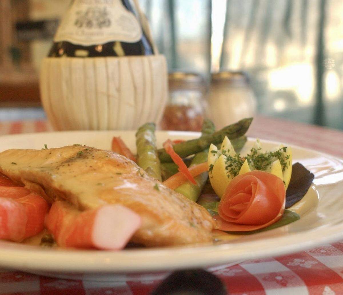 Salmon in lemon-butter sauce at Fortuna Italian when it opened in 2002.