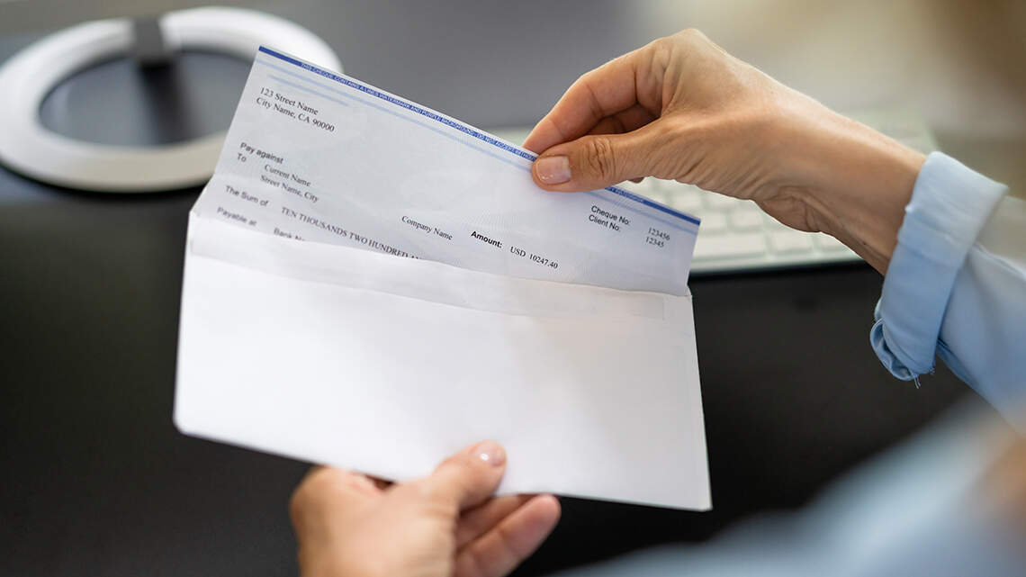 Republicans’ government shutdown will only give federal employees a big, fat freebie | Opinion