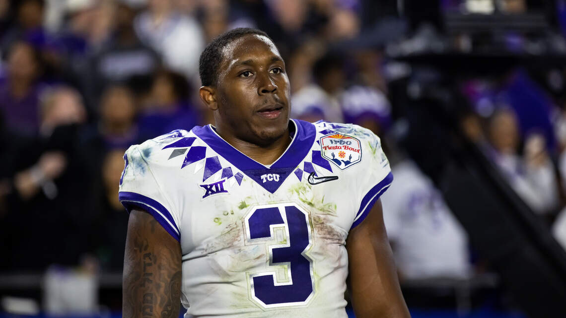 Dallas Cowboys sign former TCU running back to active roster