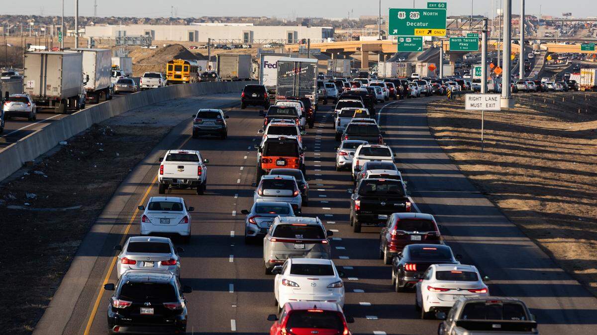 Traffic backs up in the late afternoon along Interstate 35W heading north near U.S. 287. The stretch of highway is one of the major bottlenecks in the region.