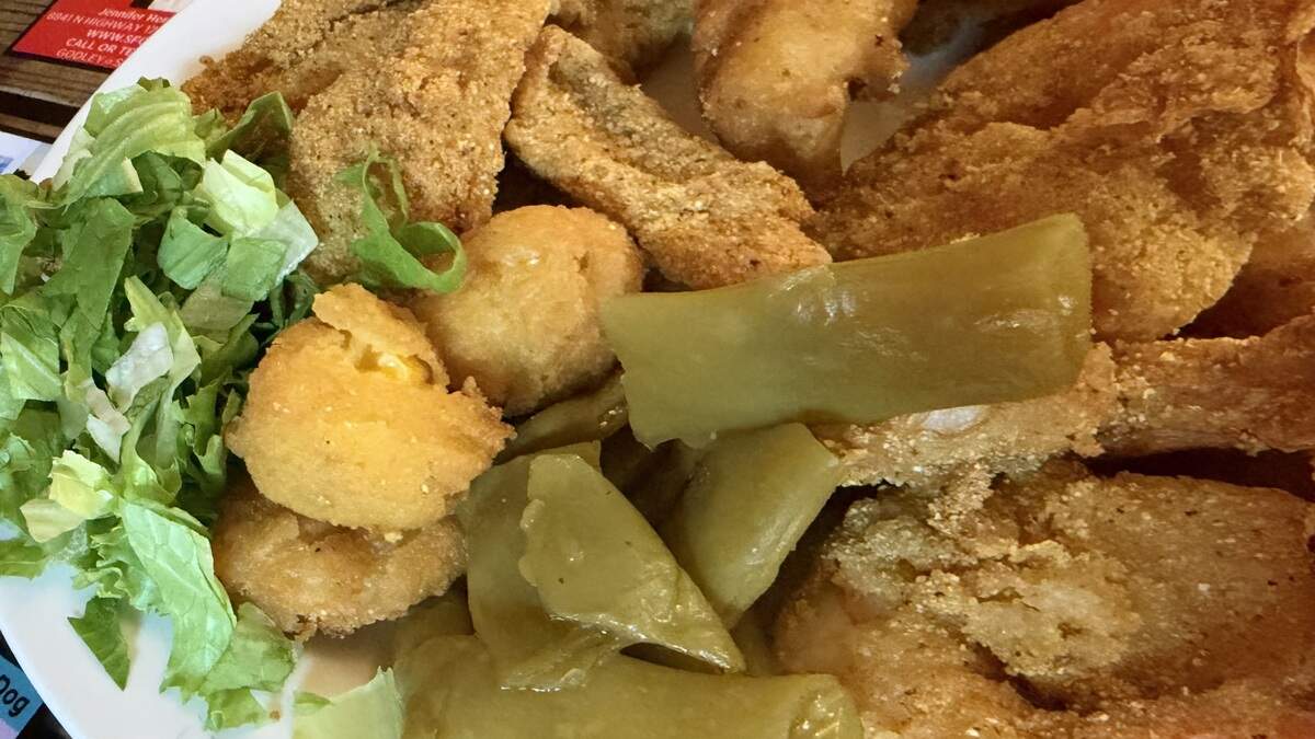 Chisholm’s Restaurant near Fort Worth is a small-town buffet worth the drive
