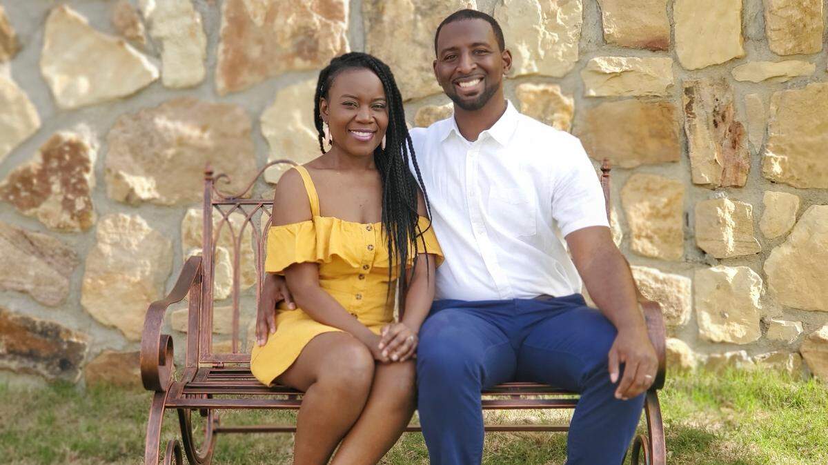 Husband and wife duo Michael and Shalonda Burnside say they opened Lil Pop Gourmet Popcorn to teach their daughters about entrepreneurship.