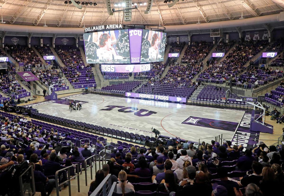 Horned Frog fans watch the big screen during the CFP national championship football game watch party at Schollmeier Arena, in Fort Worth, Texas, Monday, Jan. 09, 2023. (Special to the Star-Telegram Bob Booth)