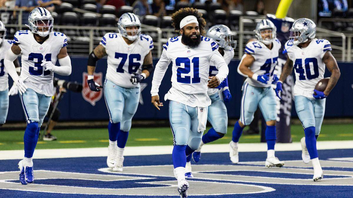 Running back Ezekiel Elliott (21) and the Dallas Cowboys open the season on Sept. 11 vs. Tampa Bay at AT&T Stadium.