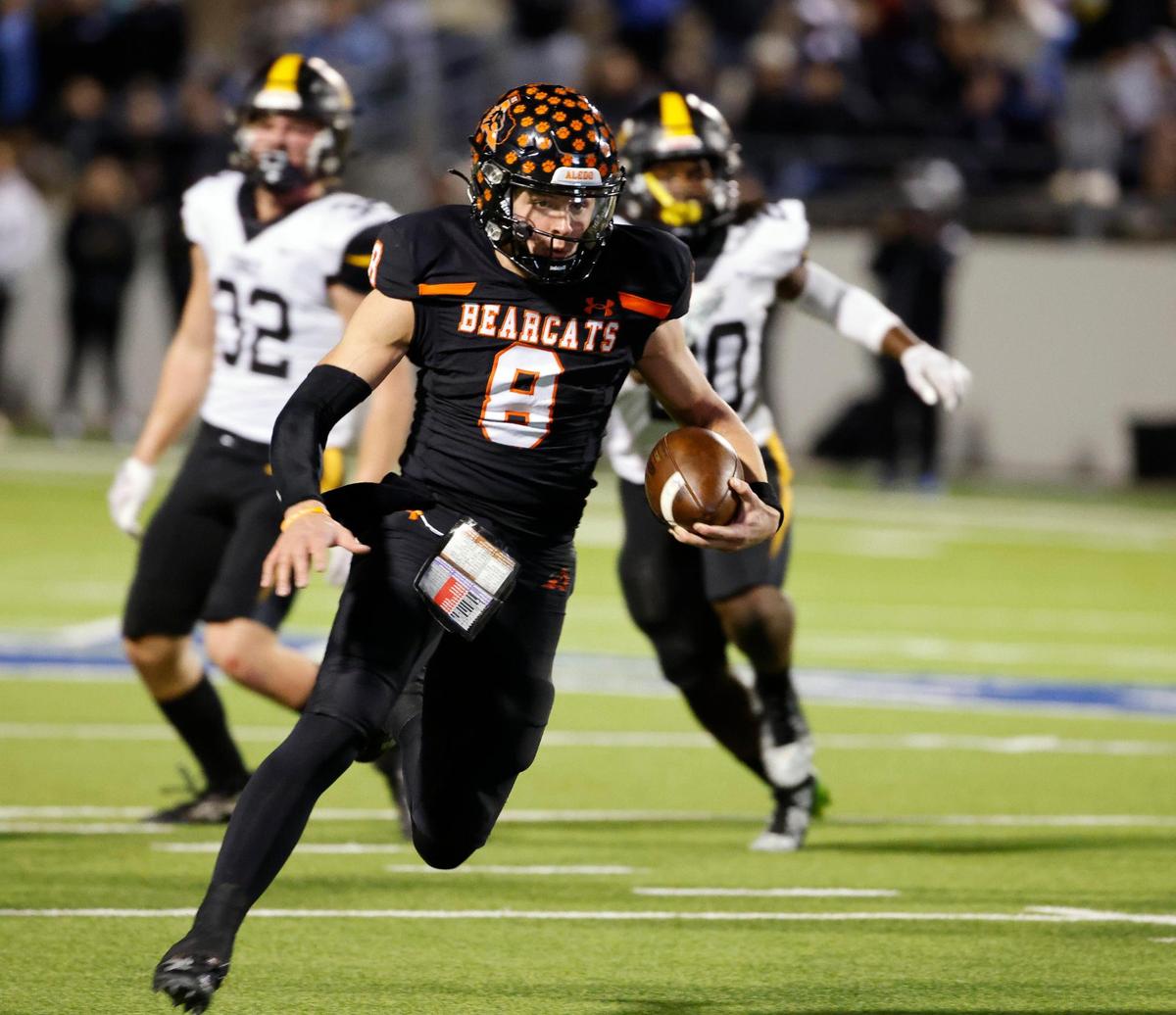 Aledo quarterback Hauss Hejny (8) runs the ball downfield during the first half of a UIL Conference 5A Division I Semifinal football playoff game at Midlothian ISD Stadium in Midlothian, Texas, Friday, Dec. 08, 2023.