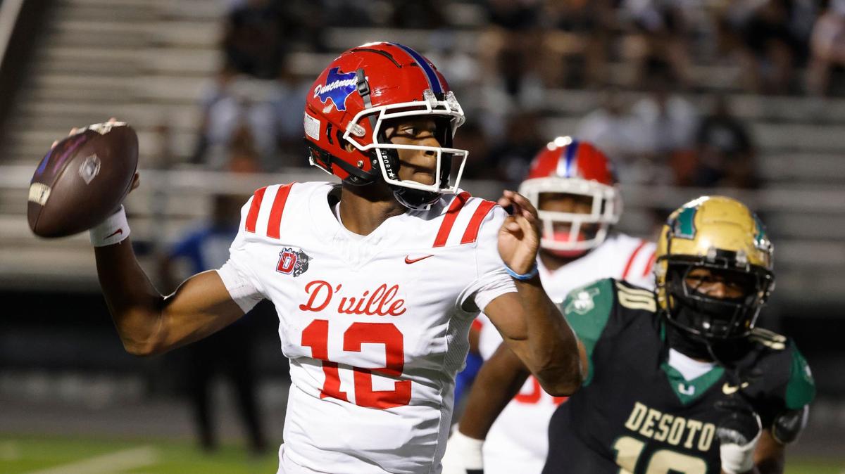Duncanville quarterback Keelon Russell (12) is the Gatorade National Player of the Year.